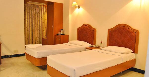 Hotel Atchaya Chennai Exterior photo